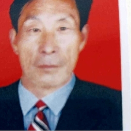 赵泉城主播照片
