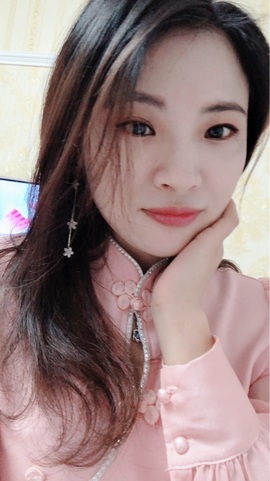 唯爱🌺小艾主播照片