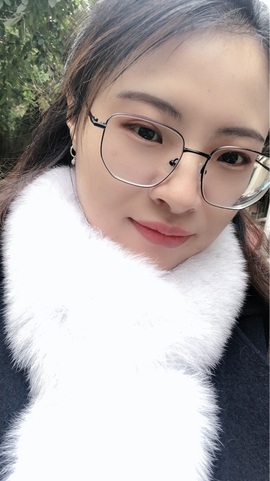 小艾回湖北不定时播主播照片