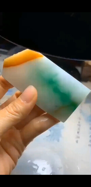 多色翡翠