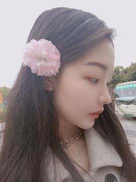 👑䒕暖宝好运旺旺旺主播照片