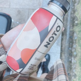 安静唱歌的䒕麻花我白主播照片