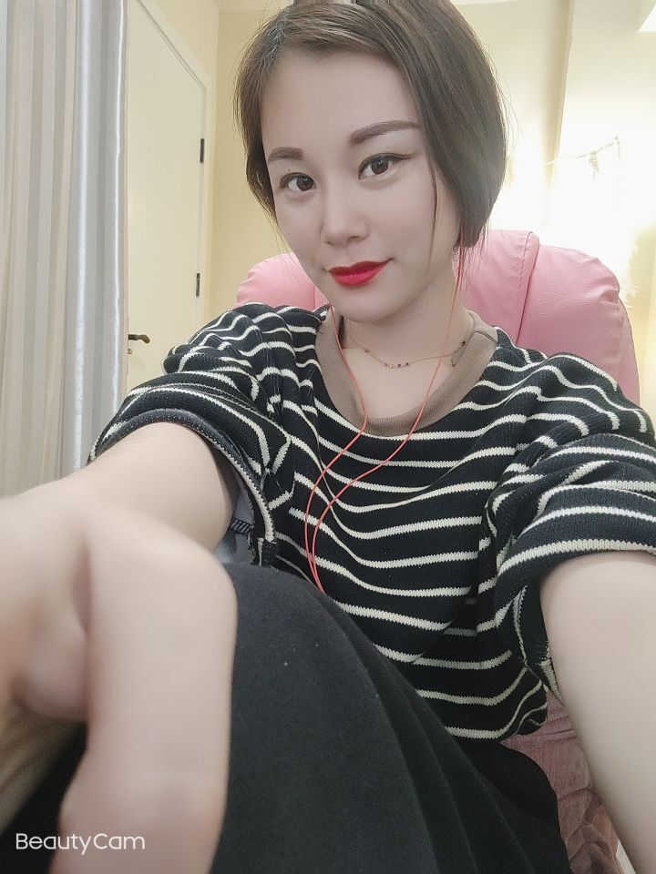 静静Imissyou的主播照片
