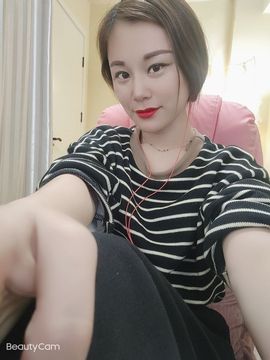 静静Imissyou主播照片