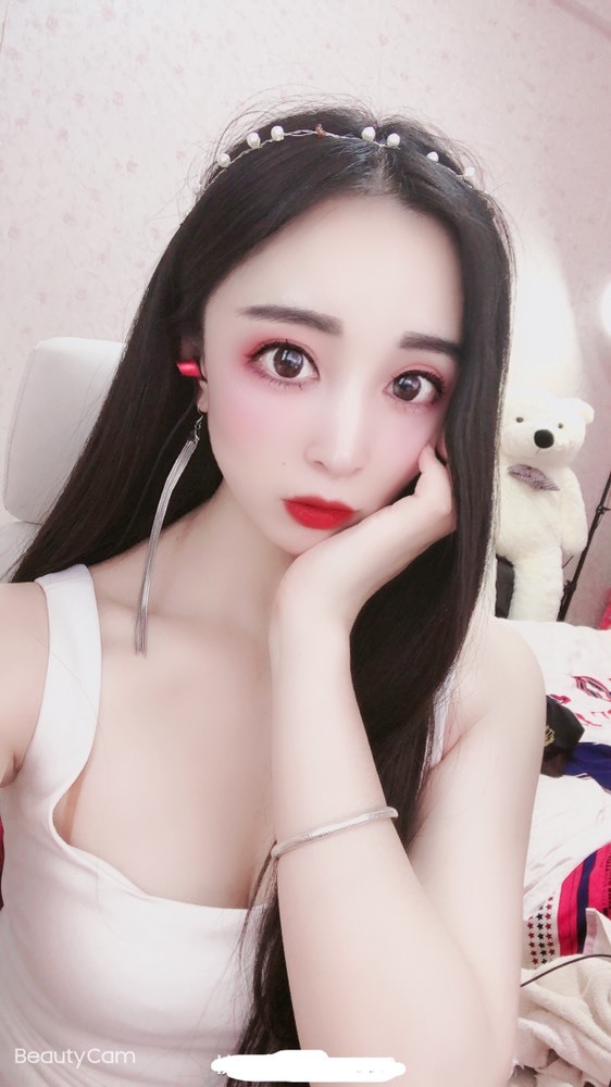 小玲宝🧸不连麦的图片