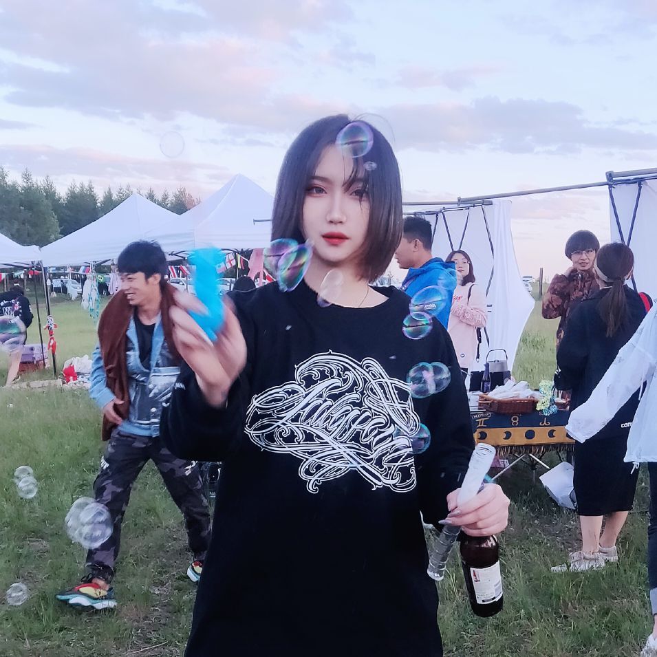 退堂鼓老艺术家：温妮的主播照片