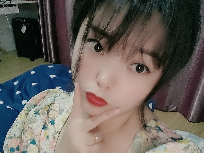 新人宋颂的主播海报