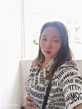 找我来792452主播照片