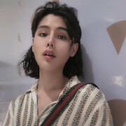三岁菡萏
