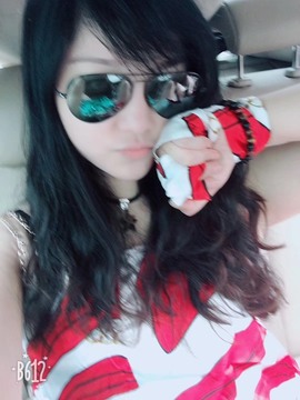 蓝小莓小朋友主播照片