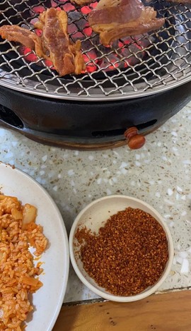 艾欣ღ休息两天主播照片
