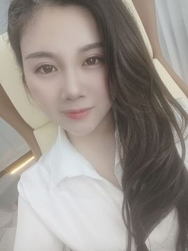 xy曾曾主播照片