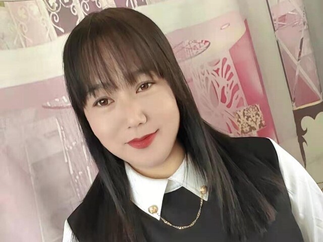 小苹果932海报