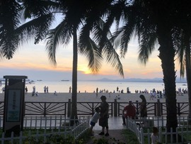 小雅代理ღ好运来主播照片