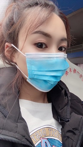 钱小亿主播照片