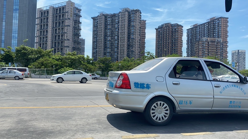 䒕麻花请求支援！的图片
