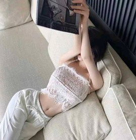 蓝小莓小朋友主播照片