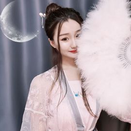 阳阳💕休主播照片