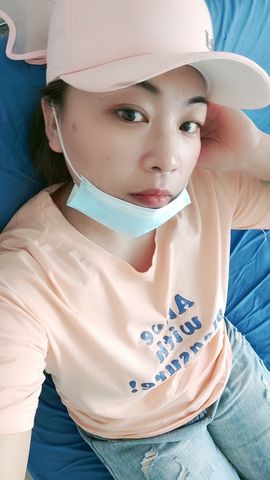 活宝黑妮主播照片
