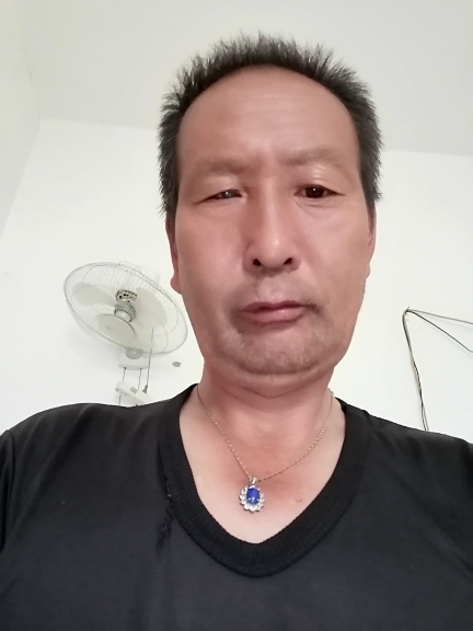 老五49的主播照片