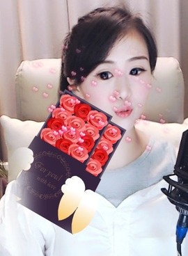 呆呆娜♥♥唱歌呐主播照片