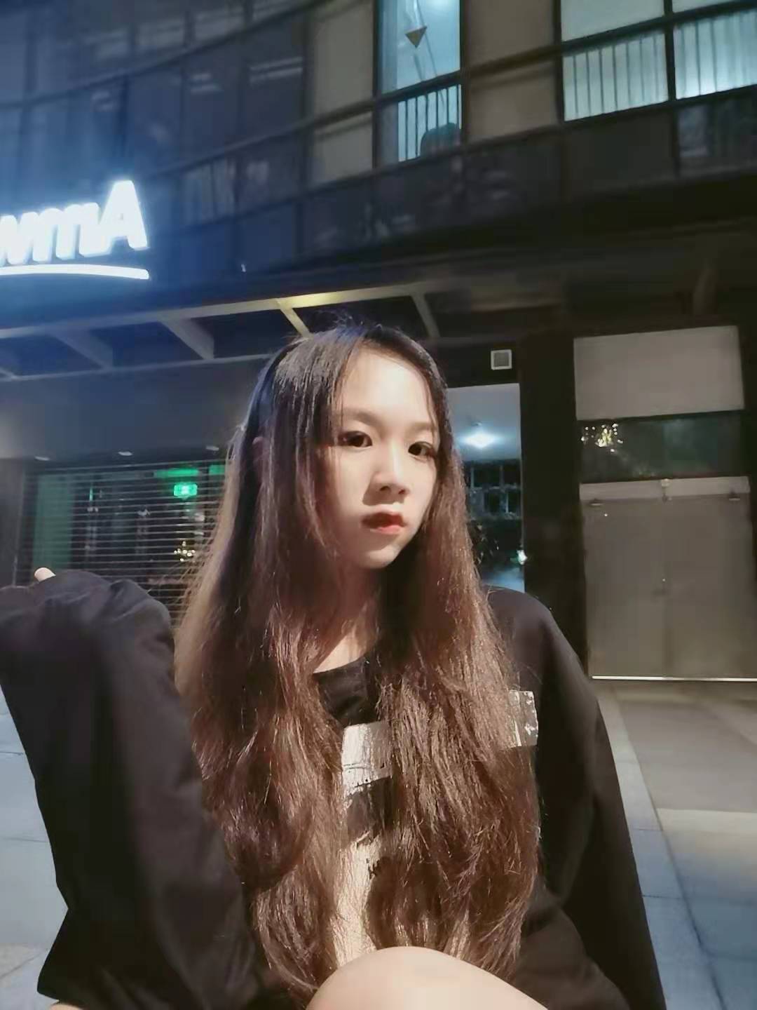 奶七98K的主播照片