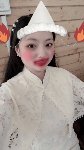 小海屯🐬李主播照片