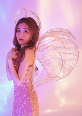 跑调嘉💟休主播照片