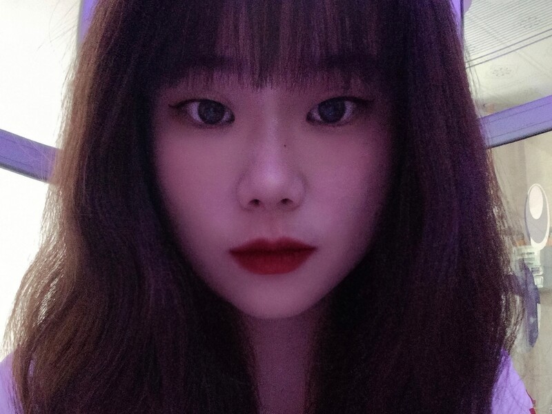 少女新人十八的主播海报
