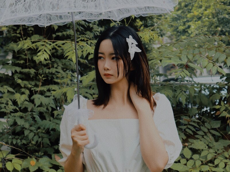 鲨鲨鱼子酱的主播海报