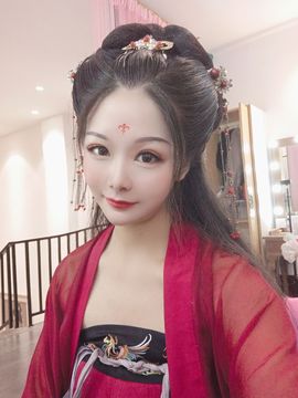 👑䒕暖宝好运旺旺旺主播照片