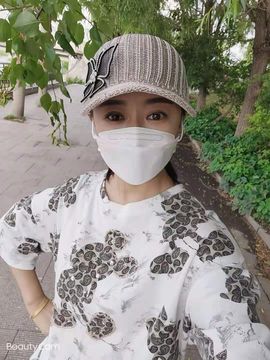 蓝鑫~主播照片