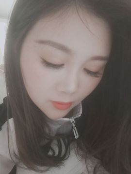 吴小优主播照片