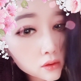 爱笑的依诺主播照片