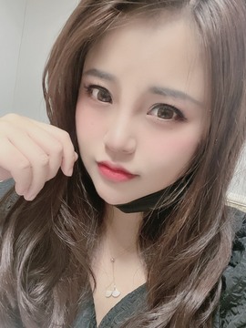 Sevenღ你七七呀主播照片