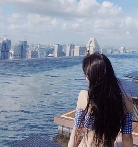 娜塔莎退主播照片