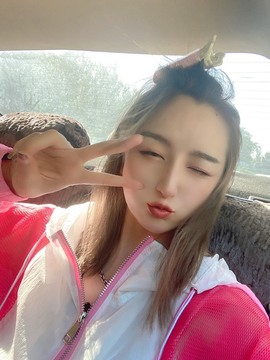 月总不在主播照片