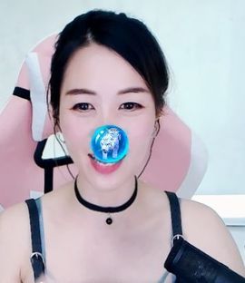 现实✔差距主播照片