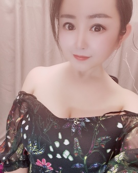 小虎牙ゞ瑄💘瑄つ主播照片