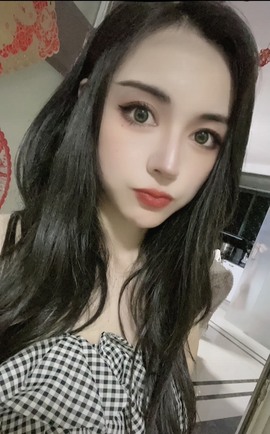 娜塔莎退主播照片