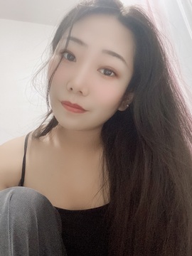 李万万~晚6-9点主播照片