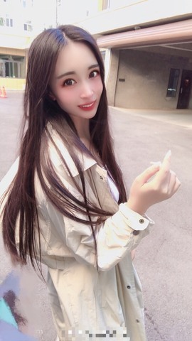 小玲宝🧸安静唱歌主播照片