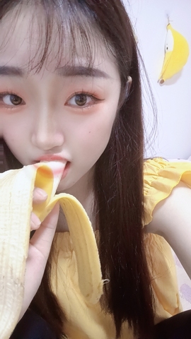 草莓甜甜甜。。。的图片