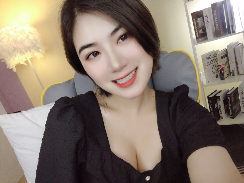 叶子没人疼的主播海报