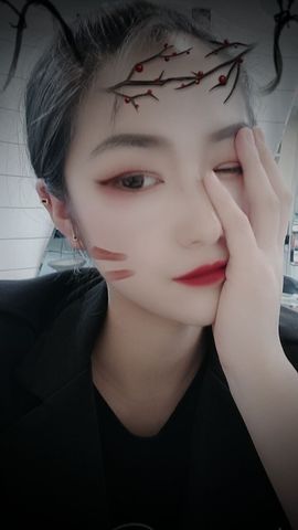 阎言_主播照片