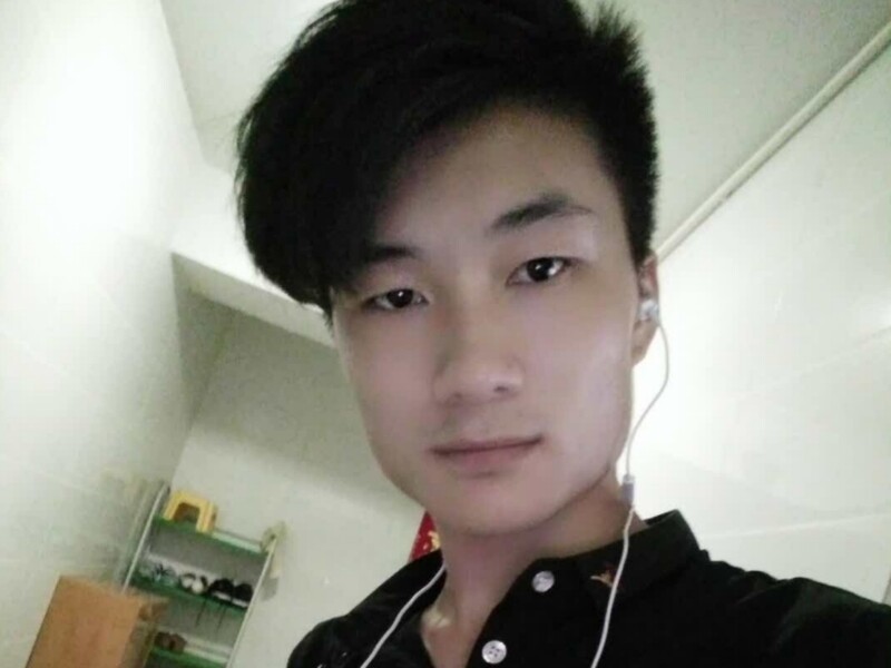 新人大瓜吖！的主播海报