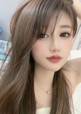 曼曼🌙暂停直播主播照片