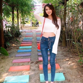 王琳丽主播照片