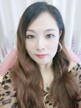 高山上的雪不定时播主播照片