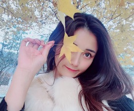 跑调嘉💟休主播照片